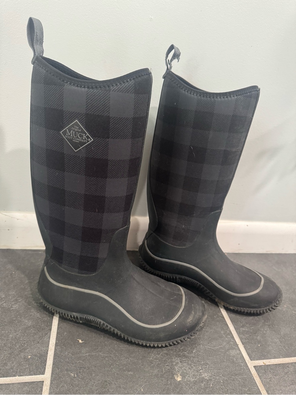 Muck Boot Company Women's Black Plaid Tall Waterproof Rain Boots
